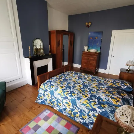 Dom wakacyjny Maison De Bourg Dans Le Cantal *